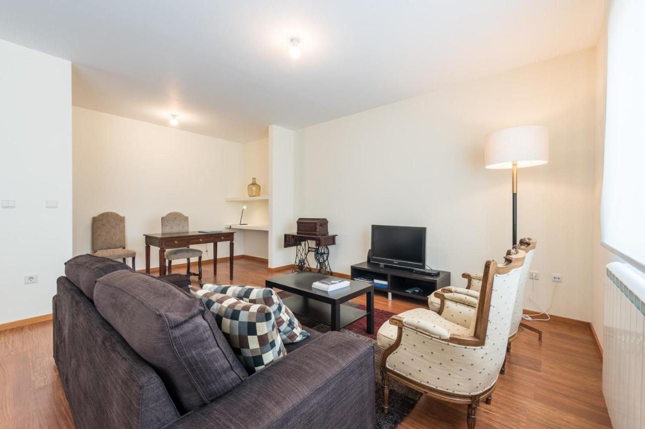 Guestready - Warm Cocoa Retreat In Cedofeita Apartment Porto Bagian luar foto